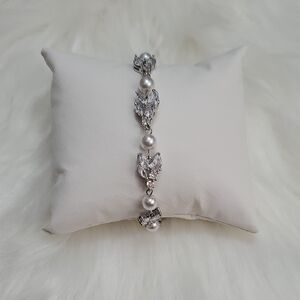 Silver and Pearl Women's Bracelet